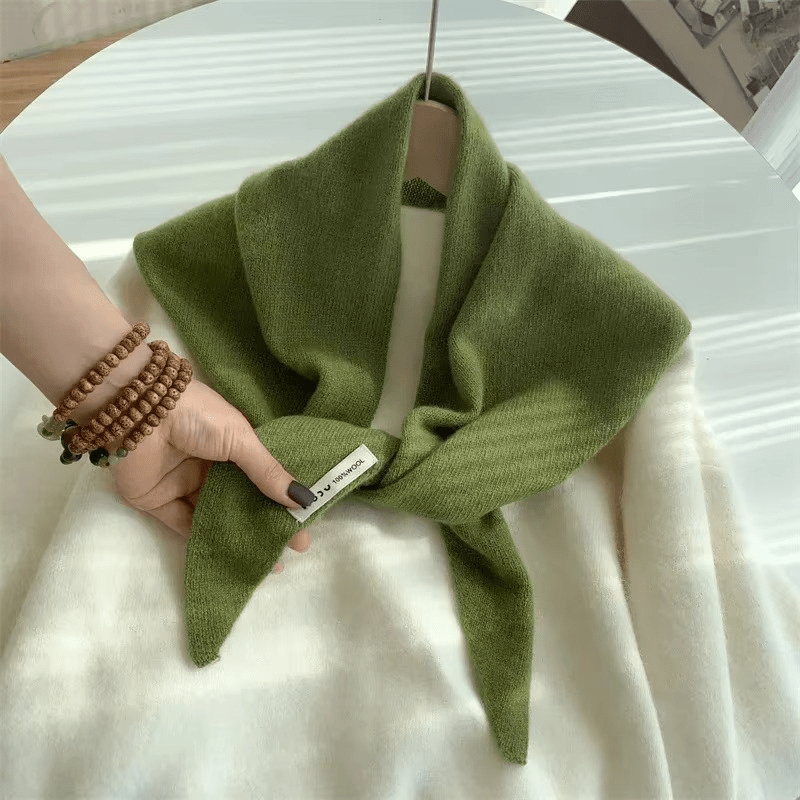 WolWeef Dreieckiger Strickschal – Weicher Wollmischschal für Wärme und Stil