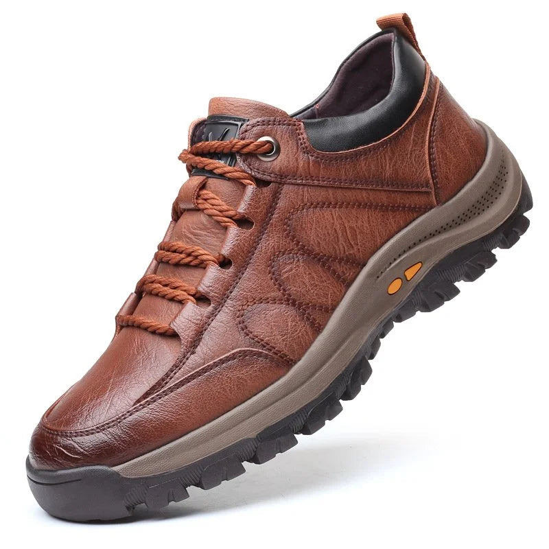 Handgefertigte Freizeitschuhe für Männer aus echtem Leder