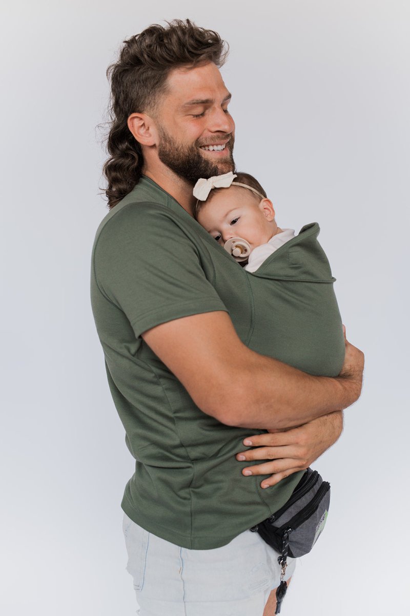 Premium Baby T-Shirt Träger - Erleben Sie Stil und Komfort mit dem Premium Baby Trage-Shirt